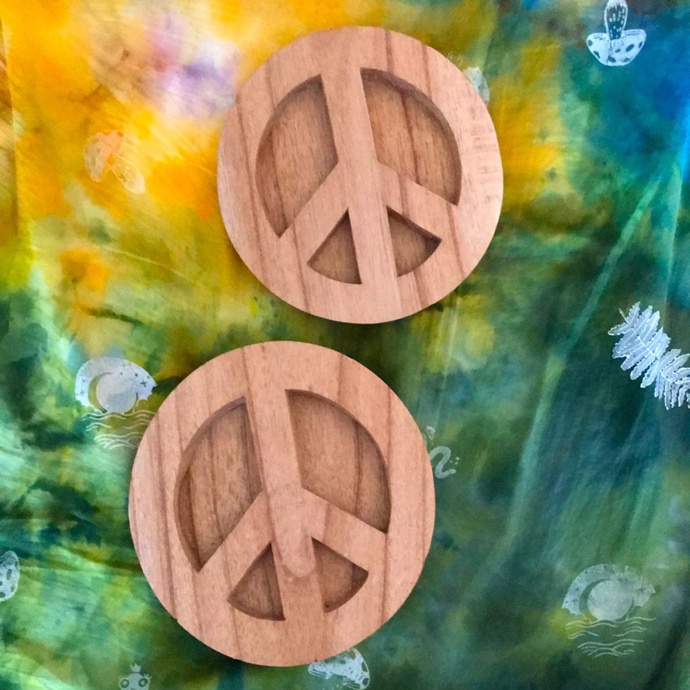 Wooden Peace Sign Decorations